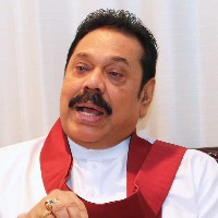 Sri Lanka PM Mahinda Rajapaksa trying to leave Sri Lanka