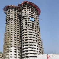 Noida twin tower demolition test blast today