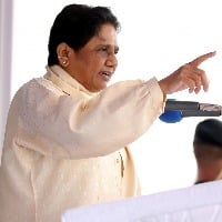 Mayawati slams Rahul's remarks, asks Congress to mind its own business