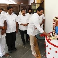 Telugu states pay rich tributes to Ambedkar