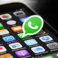 WhatsApp to bring emojis in chats, allow 32 people in group voice call