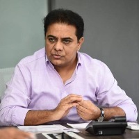 Governor can't have dual role: KTR