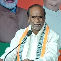KCR trying to work with Cong, alleges BJP Morcha national chief Laxman