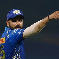 IPL 2022: "Many sporting giants have gone through this", Rohit pens heartfelt note after MI's 8th straight loss