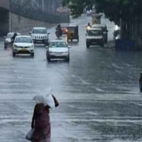 Heavy Rain Pours in Hyderabad Early Morning