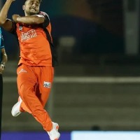 Umran Malik breaks his own record to script magnificent IPL history with 157kmph thunderbolt in DC game