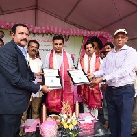 Flipkart signs Terms of Understanding (ToU) with Aarunya in the presence of Minister K T Rama Rao 