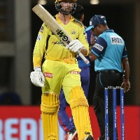 Mike Hussey is a great to be compared with him is pretty special CSK opener Devon Conway 