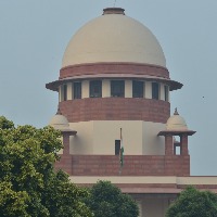 'Breakdown of rule of law': SC directs MP to issue poll programme for local bodies