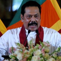 Sri Lanka court bans Mahinda Rajapaksa and other leaders from leaving country