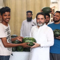 'Tarbooz politics' in Pak: Politician distributes watermelons with his name carved on them