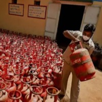 LPG price hiked again cylinder rates cross Rs 1000 