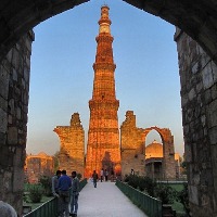 Qutb Minar was built by Raja Vikramaditya to observe the sun Ex  ASI officers big claim