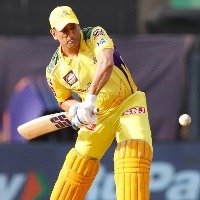 Dhoni takes external pressure out of the equation; only focuses on the process: Pretorius