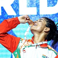 Mahesh Babu appreciates boxer Nikhat Zareen on her golden punch at world boxing championship