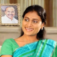 YS Sharmila comments on KCR