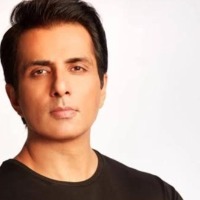 Sonu Sood comes forward for surgery of minor girl from Bihar
