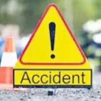 Dreaded accident in Andhrapradesh Rentachintala 6 dead