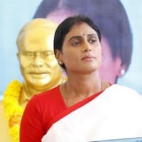 Sharmila take a swipe at Telangana CM KCR