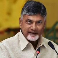 Chandrababu angry on YSRCP govt for ‘no approaching court’ clause in tender works