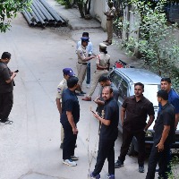 Police House Arrest bandi sanjay