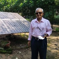 Green Oscar-winning scientist spells out the many uses of solar power