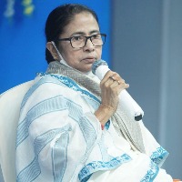 mamata banerjee meeting with oppposition parties started in delhi