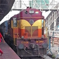 Vizag railway station shut, high alert at Guntur