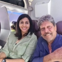 Legends Anju Bobby, Kapil Dev have chance meeting on flight; fans love it