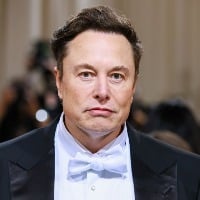 Elon Musk transgender daughter trying to change her name