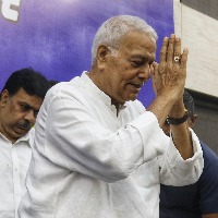 AIMIM declares support to Yashwant Sinha