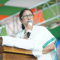 Mamata Banerjee urges to extend soldiers retirement age who recruited under Agnipath