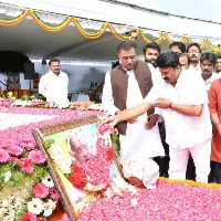 Former PM Narasimha Rao remembered on birth anniversary