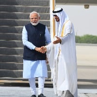 UAE President welcomes prime minister Narendra Modi at Abu Dhabi airport