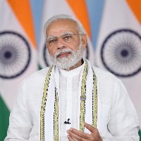 TRS, BJP engage in war of hoardings ahead of PM's visit to Hyderabad