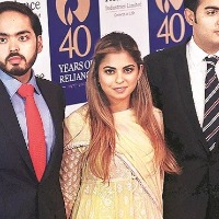Mukesh Ambanis daughter Isha to be retail unit chair