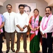 4 BJP corporators join TRS ahead of national executive meeting in Hyd