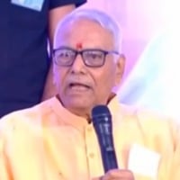 Thanks to KCR for supporting me says Yashwant Sinha
