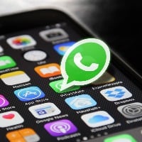 WhatsApp to soon let users hide online status from everyone