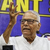 Prez poll unites most of Oppn, but it doesn't help Yashwant Sinha