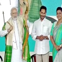 Jagan falicitates Modi