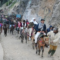Over 80,000 devotees perform ongoing Amarnath Yatra