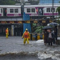 IMD issues Red Alert to Maharashtra and expected heavy rains in telangana and Odisha