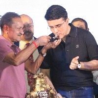 Ganguly celebrates his 50th birthday with family, friends in London
