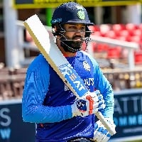 Rohit shama breaks another record