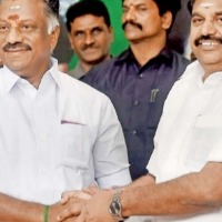 EPS now interim AIADMK boss amid tussle with OPS after court allows crucial meet