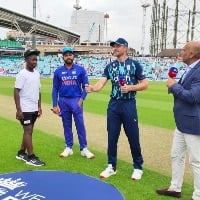 rohit sharma wins the toss and elected to bowl first