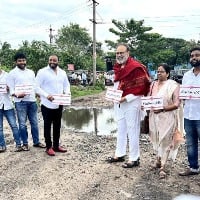 Nagababu Waking Up  AP CM to the Drastic conditions of the Roads in rajamahendravaram