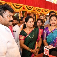 Minister Talasani, K. Kavitha, MLC participated in Sri Ujjaini Mahankali Bonalu, Secunderabad