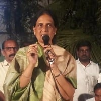 Student groups try to lay siege to Telangana minister's office